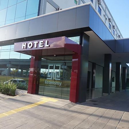 Economy Master Hotel Ji-Parana Bagian luar foto